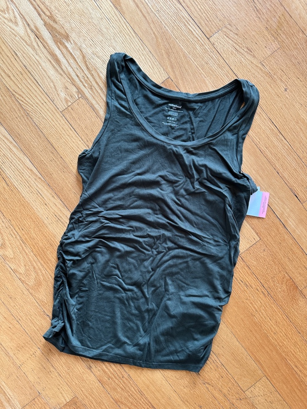 NWT Maternity Motherhood Side Ruched Tank - Picture 2 of 4